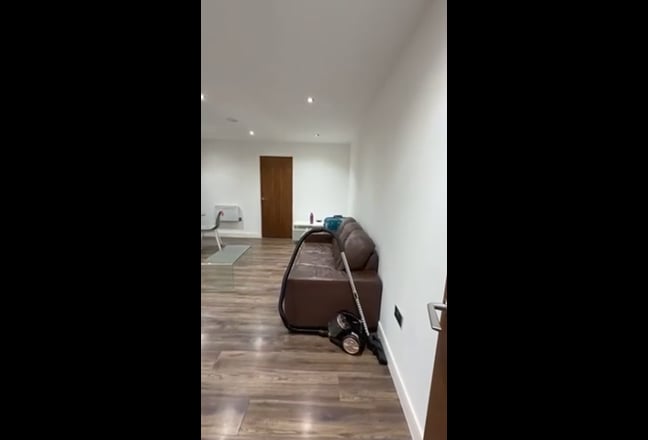 2 Spacious Double Room – City Centre Location Main Photo