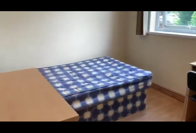 Video 1: double bedroom with full furniture and bed 
