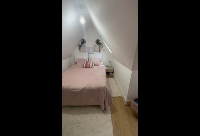 Lovely big double room Main Photo