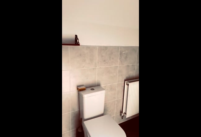 Large Luxury En-Suite Double Room | Bills Included Main Photo