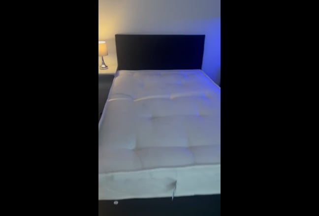 2 rooms with shared bathroom for single people  Main Photo