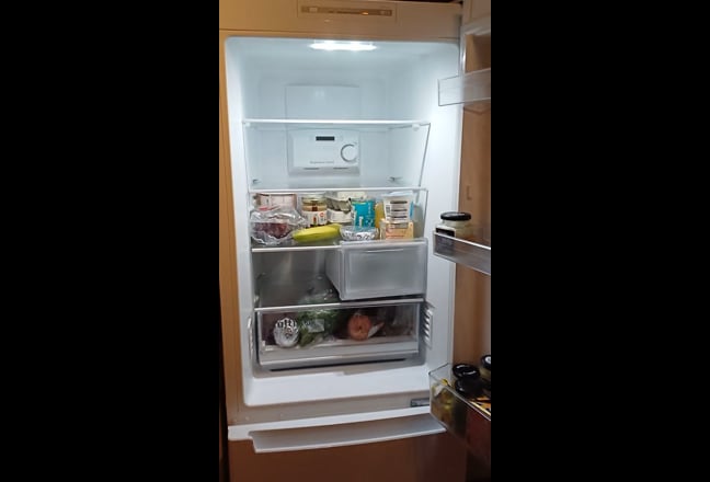 Bright and spacious double room available  Main Photo
