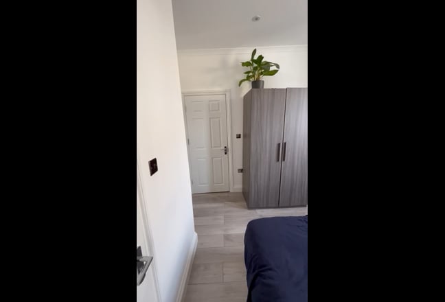 New Double Room with Ensuite Available Main Photo