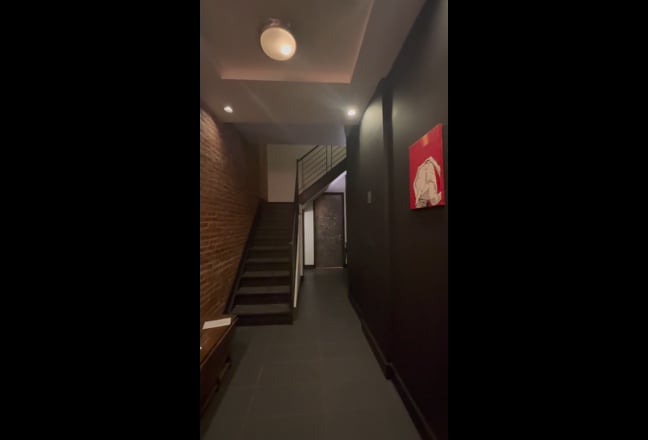 Looking for roommates for 4 bedroom apartment  Main Photo