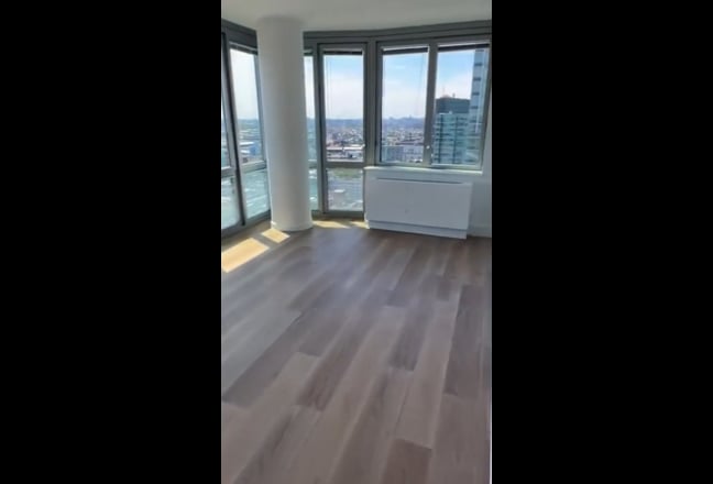 LIC Master Bedroom — 1 month sublet Main Photo