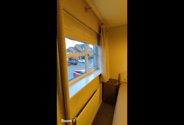 Spacious Double bedroom, must view! All bills incl Main Photo