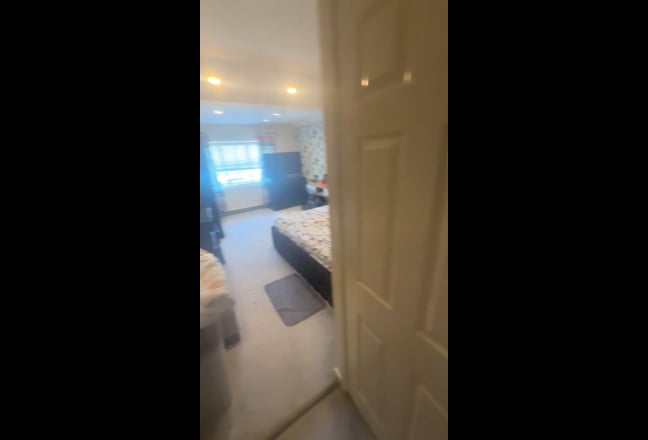 Video 1: Bedroom angle from entrance 