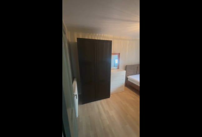 Double room (&pound;1300 PCM all bills included) Main Photo