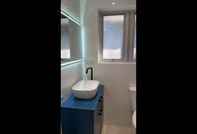 Double Room Available Main Photo