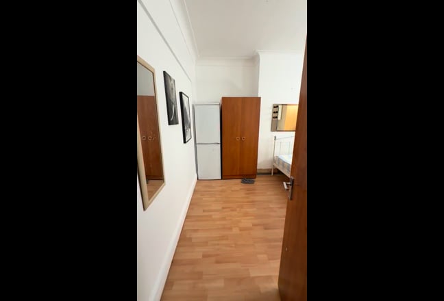 Video 1: 