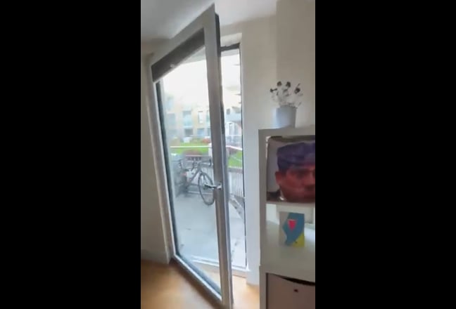 Cozy Double Room in East London Main Photo