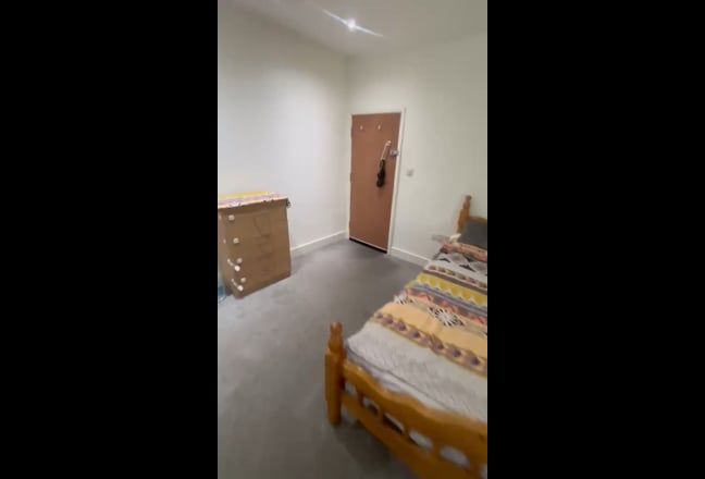 Double Room in Flat Share Main Photo