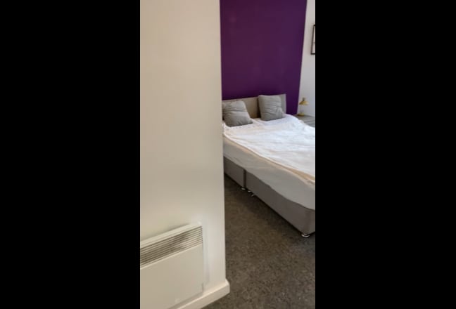 *Lovely Double Ensuite in Connah's Quay, Deeside Main Photo