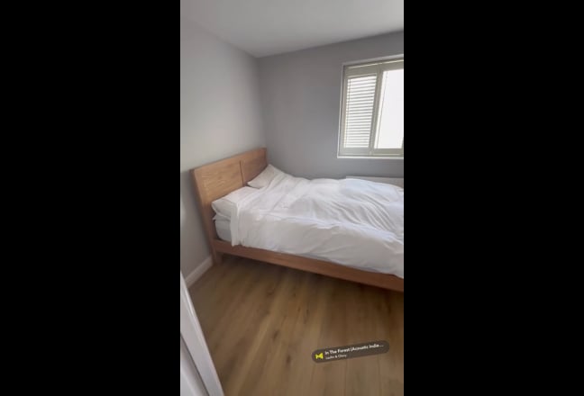 Double Bed  Shared - Girls  Only Main Photo
