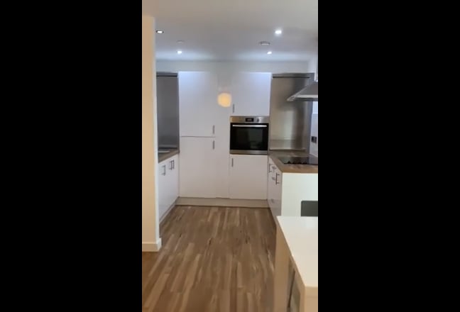 2Bedroom 2Bathroom Apartment+Parking Media City Main Photo