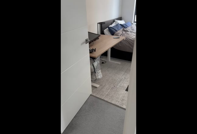 Large Double Bedroom with Separate Bathroom Main Photo
