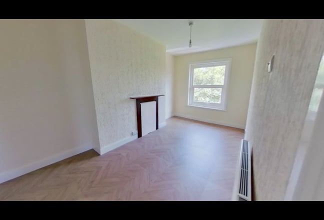 Small one bed flat Victorian house conversion  Main Photo
