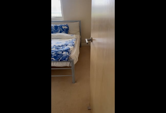 Double En-Suite Roomfor Rent Main Photo
