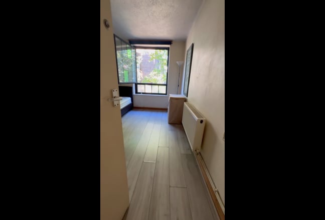 Spacious Double Friendly Creative N1 flat Main Photo