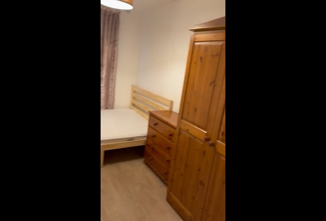 Dble Rm 2bedFlat.Minutes to Vauxhall & Waterloo Main Photo