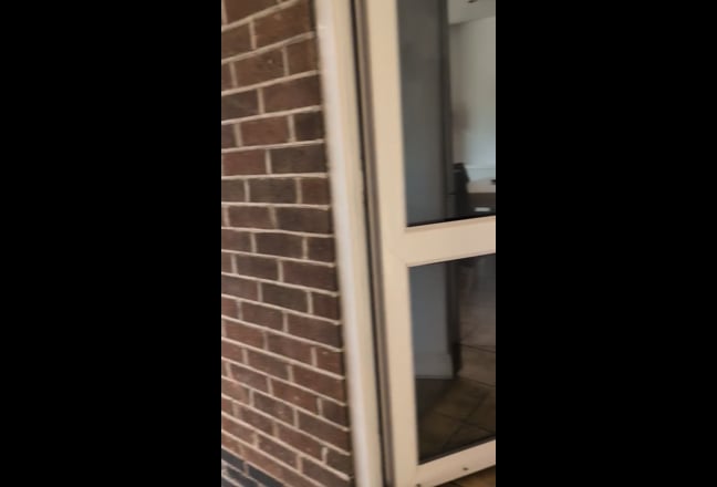 All Inc Dbl Rm-Spacious House-Great location Main Photo