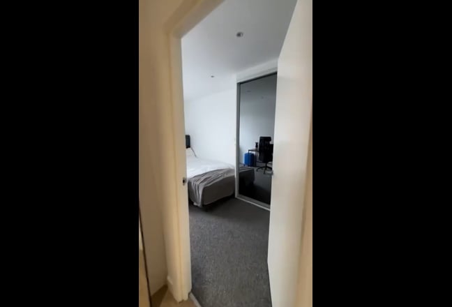 Video 1: Living room view 1