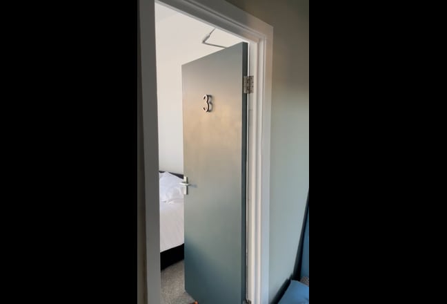 Room Available in house Main Photo
