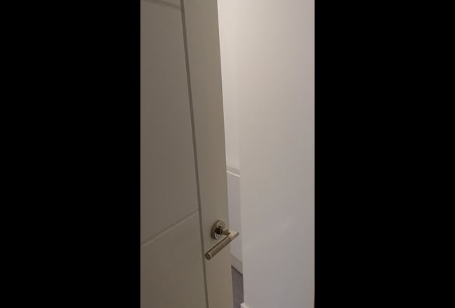 Furnished Ensuite - bills included  Main Photo