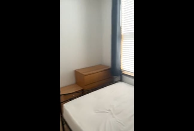 Lovely Double Room  in  Leyton-Bills Inclusive 😍 Main Photo