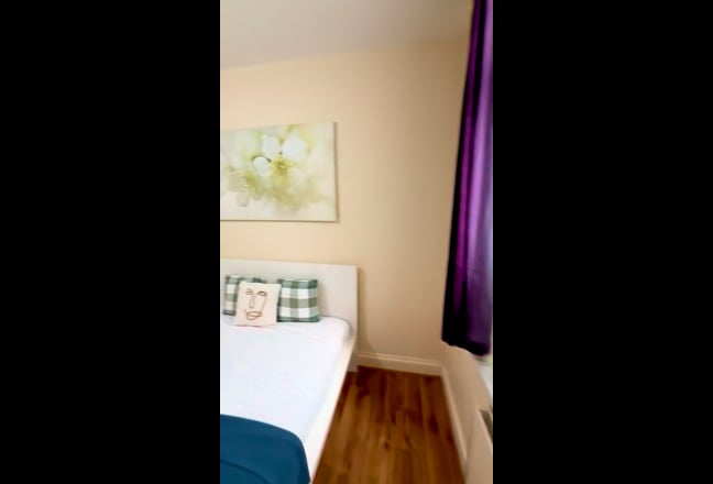 Double Room for 2 - 105 &pound; Pw Each Tenant Main Photo