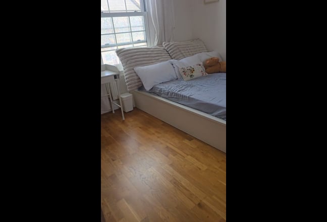 Double room with ensuite - Bills included  Main Photo