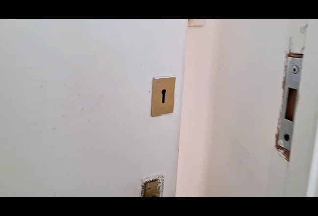Spacious Master Double Room – All Bills Included  Main Photo