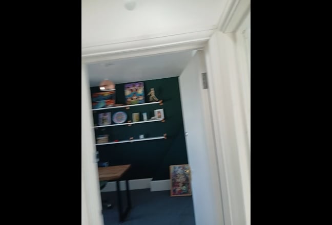 Double Room + Office Space + Shower-Room❤️ Main Photo
