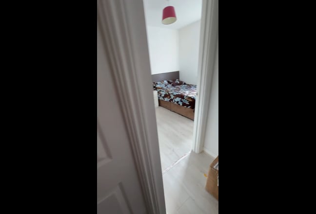 Furnished Double Bedroom  Main Photo