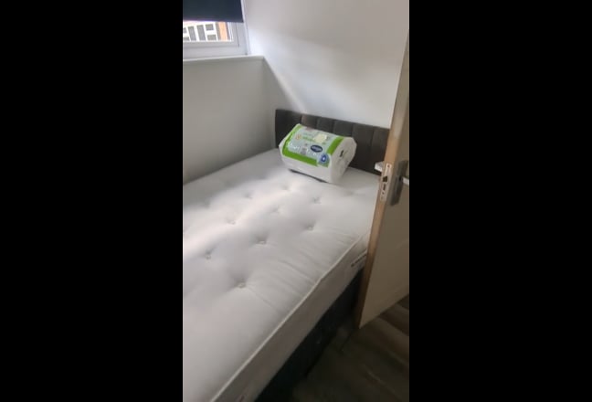 Small double bedroom available. All bills inc. Main Photo