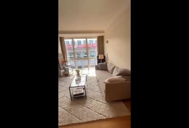 Ensuite bedroom in large flat in Marylebone  Main Photo