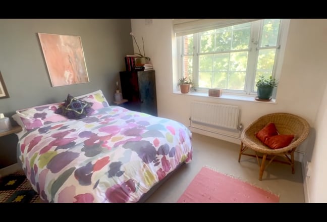 Beautiful light-filled double room by the common Main Photo