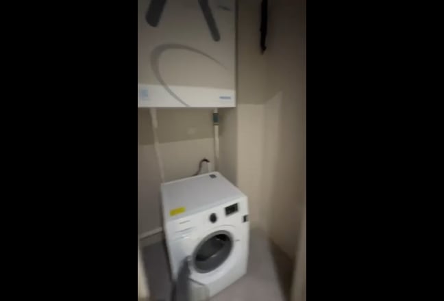 Looking for a single person to occupy an En Suite Main Photo