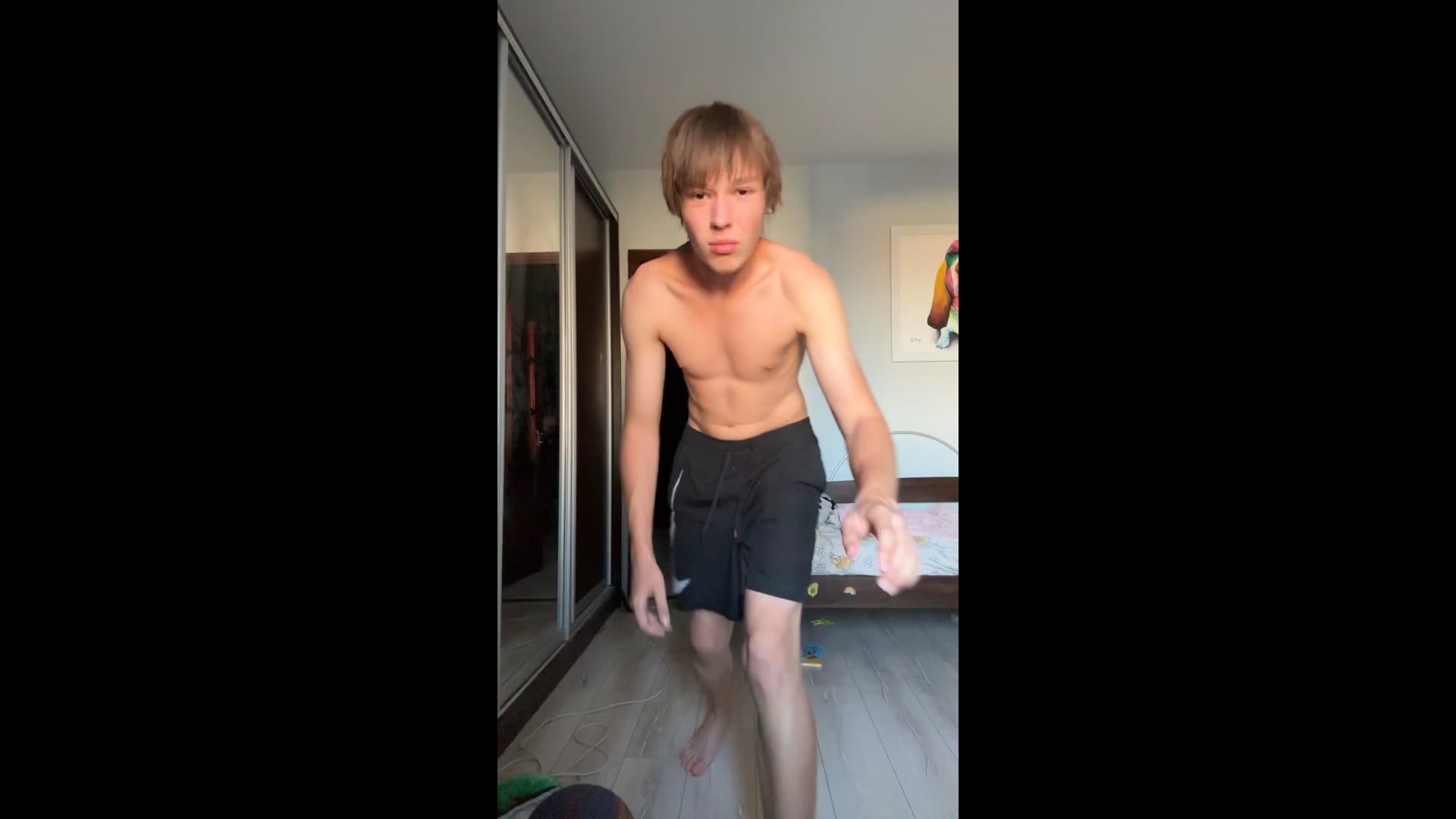 Watch fnaksor q's Vertical Jump: 1.5 inches