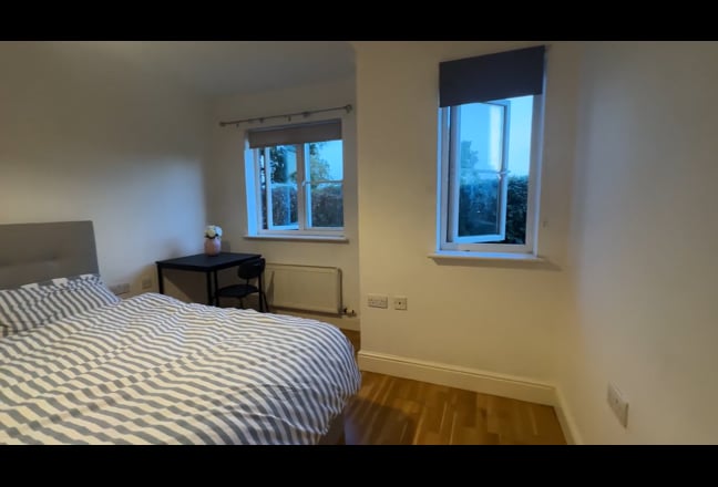 Ensuite Double Room to Rent near Heathrow Main Photo