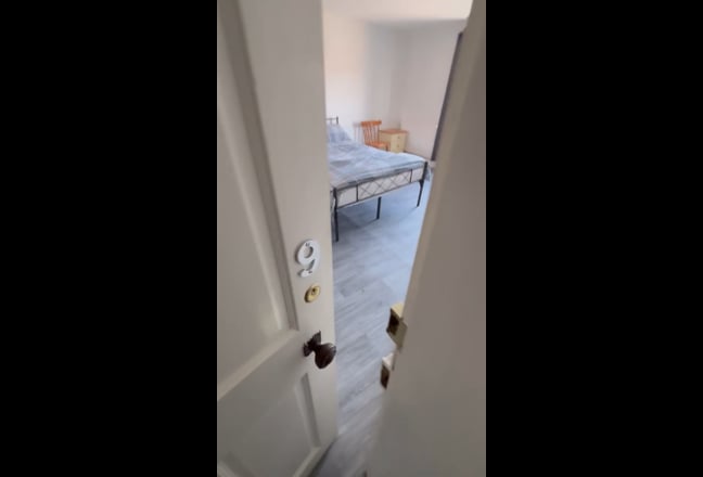 Large double room Main Photo