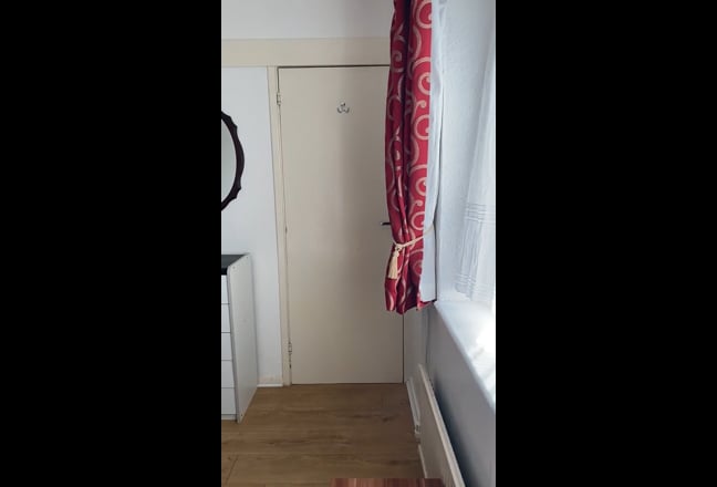 Rooms available ,garden  Students only  Main Photo