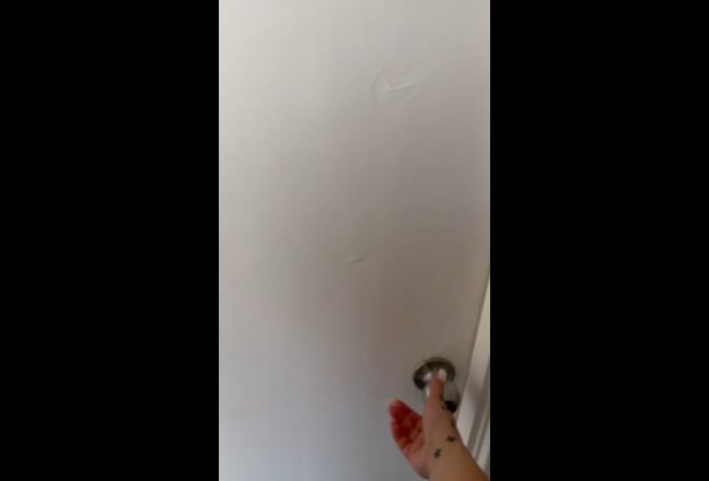 Video 1: Double room bsthroom 