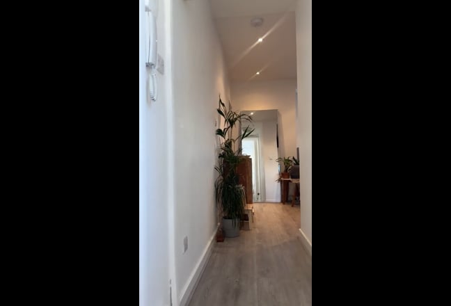 Double Room in 4-Bed Gay Flat near Whitechapel Main Photo