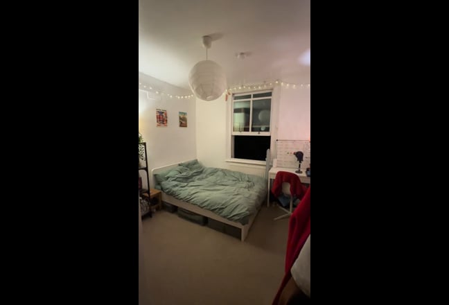 Lovely Double Room Available in Turnpike Lane  Main Photo