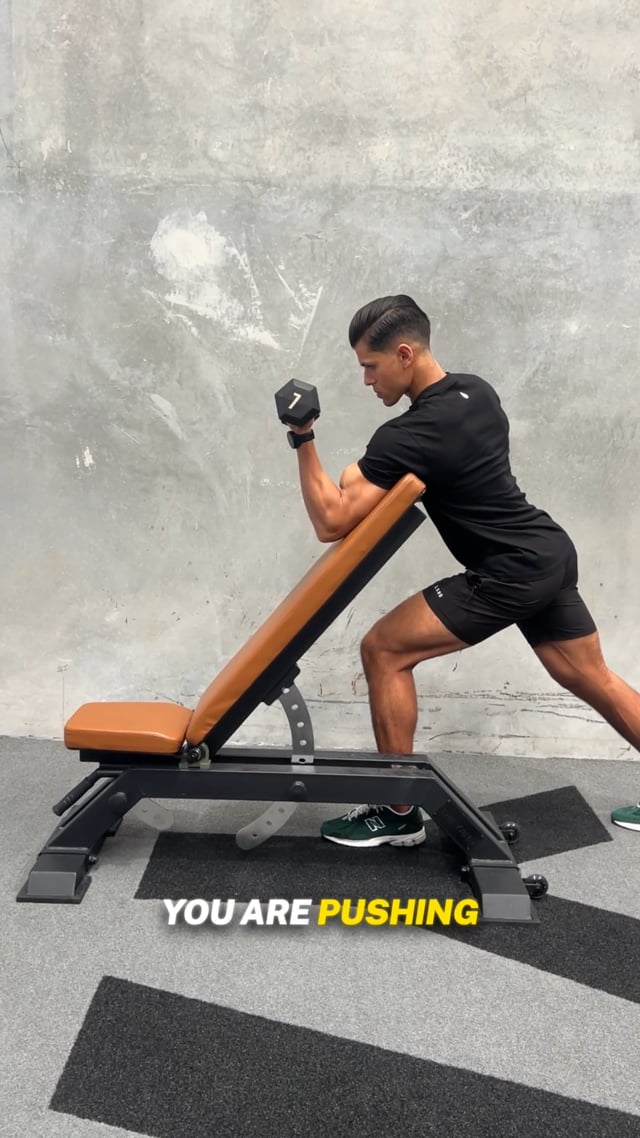 Dumbbell SA Preacher Curl