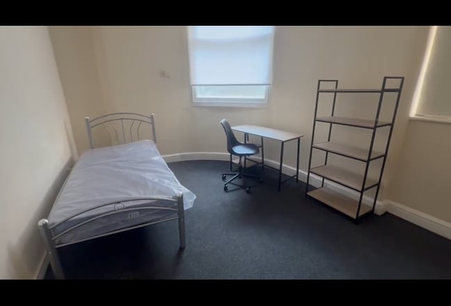 UC/DSS - Accommodation Move in for &pound;0- Mill House Main Photo