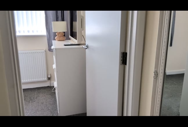 Video 1: Kitchen/diner