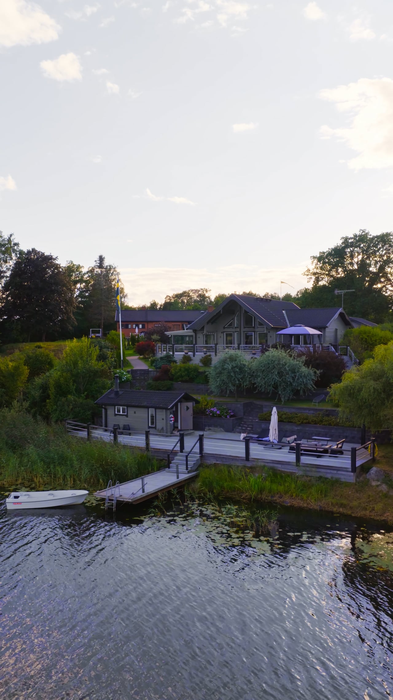 4 rum Villa på Älvuddsvägen 15C Nynäshamns kommun - video
