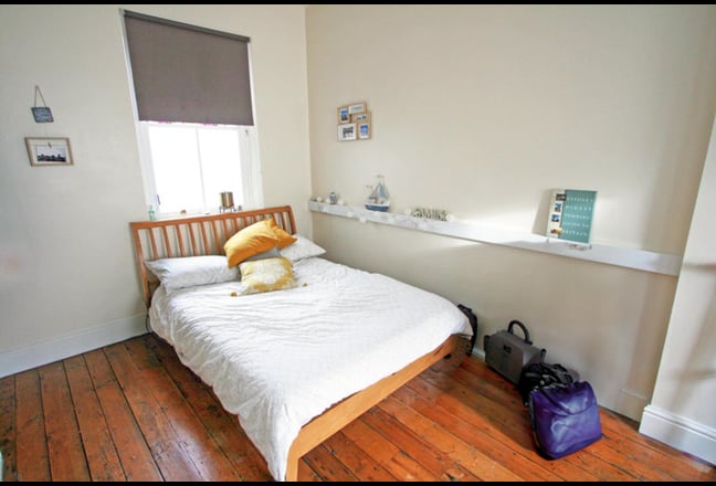 Large Room in Super City Centre Professional House Main Photo